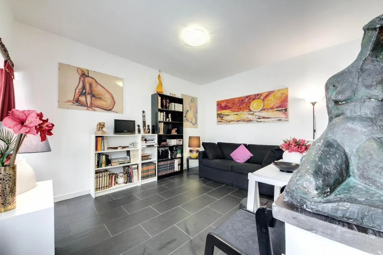 Rhome Apartments Leonina Rome