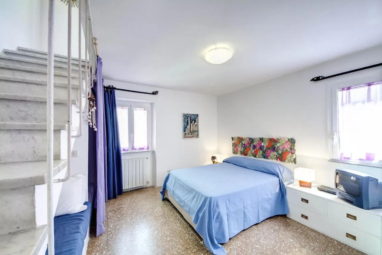 Rhome Apartments Leonina Rome Italie